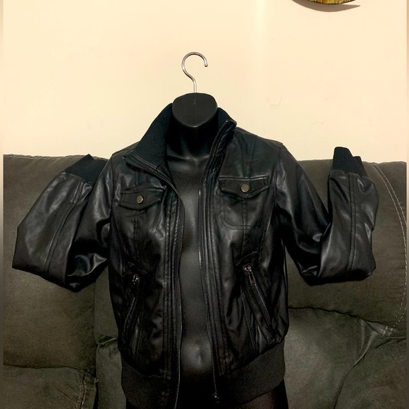💙Collection by Miss London faux leather jacket
Size Small - Picture 1 of 7